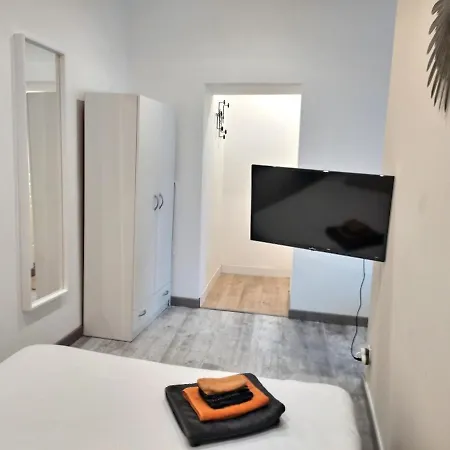 26m - Salon Et Kitchenette Prive - Wifi Kwatera prywatna